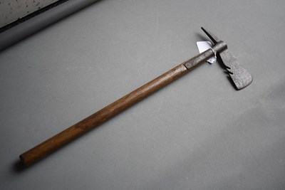 Lot 190 - UNITED STATES OF AMERICA - A TYPE II NAVAL BOARDING AXE