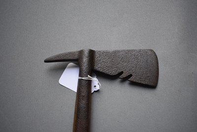 Lot 190 - UNITED STATES OF AMERICA - A TYPE II NAVAL BOARDING AXE