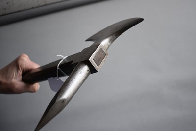 Lot 188 - NETHERLANDS - AN EARLY 19TH CENTURY NAVAL BOARDING AXE OF NAPOLEON INTEREST