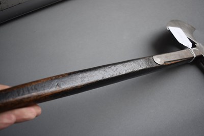 Lot 188 - NETHERLANDS - AN EARLY 19TH CENTURY NAVAL BOARDING AXE OF NAPOLEON INTEREST