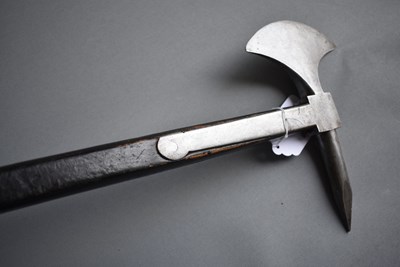 Lot 188 - NETHERLANDS - AN EARLY 19TH CENTURY NAVAL BOARDING AXE OF NAPOLEON INTEREST