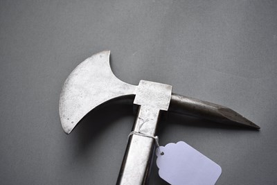 Lot 188 - NETHERLANDS - AN EARLY 19TH CENTURY NAVAL BOARDING AXE OF NAPOLEON INTEREST