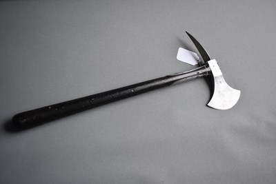 Lot 191 - NETHERLANDS - AN EARLY 19TH CENTURY NAVAL BOARDING AXE
