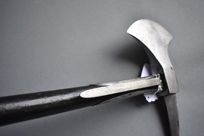 Lot 191 - NETHERLANDS - AN EARLY 19TH CENTURY NAVAL BOARDING AXE