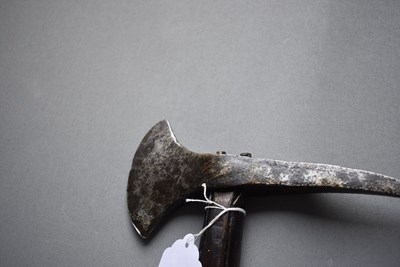 Lot 194 - SCANDINAVIA - A LATE 18TH OR EARLY 19TH CENTURY NAVAL BOARDING AXE