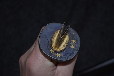 Lot 17 - A WAKIZASHI
