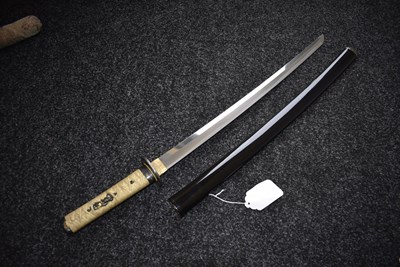 Lot 17 - A WAKIZASHI