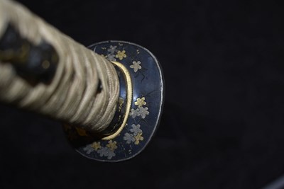 Lot 17 - A WAKIZASHI