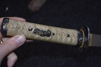 Lot 17 - A WAKIZASHI