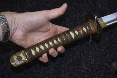 Lot 24 - A WAKIZASHI