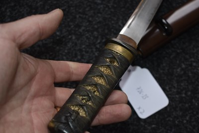 Lot 32 - TWO TANTO