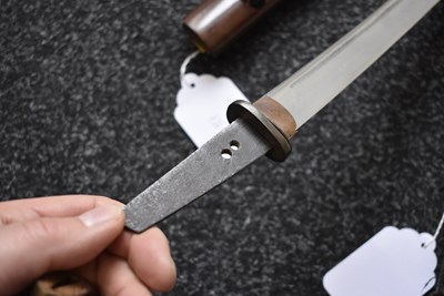 Lot 32 - TWO TANTO