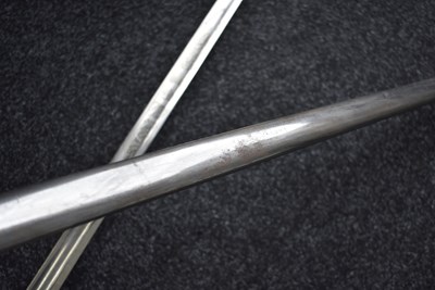 Lot 132 - A VICTORIAN 2ND LIFE GUARDS OFFICER'S SWORD