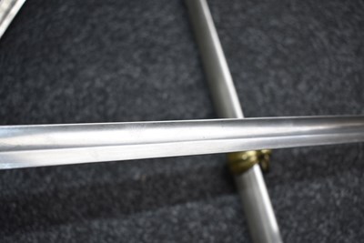 Lot 132 - A VICTORIAN 2ND LIFE GUARDS OFFICER'S SWORD