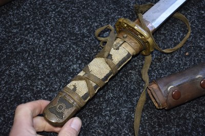 Lot 27 - A JAPANESE SHIN GUNTO