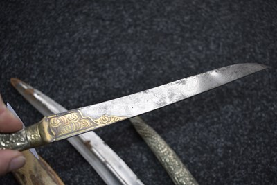 Lot 110 - A 19TH CENTURY TURKISH OTTOMAN KARD OR DAGGER