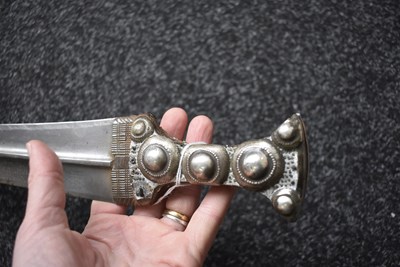 Lot 110 - A 19TH CENTURY TURKISH OTTOMAN KARD OR DAGGER