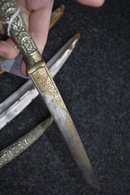Lot 110 - A 19TH CENTURY TURKISH OTTOMAN KARD OR DAGGER