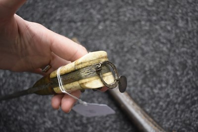 Lot 111 - A 19TH CENTURY PESH-KABZ OR DAGGER