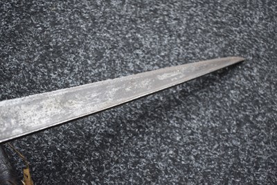 Lot 111 - A 19TH CENTURY PESH-KABZ OR DAGGER
