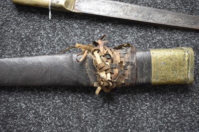 Lot 111 - A 19TH CENTURY PESH-KABZ OR DAGGER