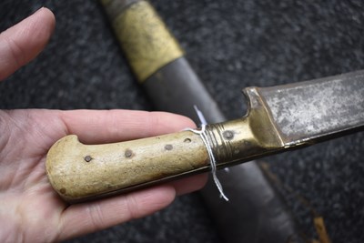 Lot 111 - A 19TH CENTURY PESH-KABZ OR DAGGER