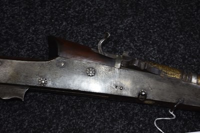 Lot 88 - A LATE 18TH OR EARLY 19TH CENTURY 18-BORE INDIAN MATCHLOCK LONGGUN (TORADAR)