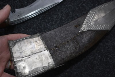 Lot 76 - A 19TH CENTURY INDIAN KUKRI