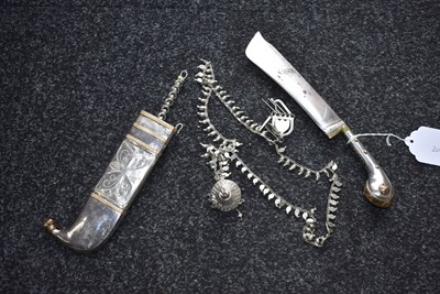 Lot 78 - A LATE 19TH CENTURY INDIAN COORG PICHANGATTI