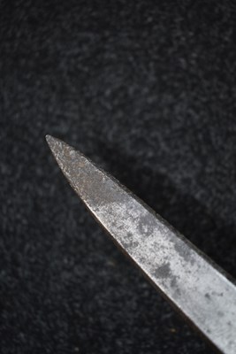 Lot 73 - AN 18TH CENTURY INDIAN CHILANUM OR DAGGER