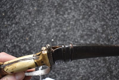 Lot 71 - A LATE 18TH CENTURY INDIAN KHANJARLI OR DAGGER