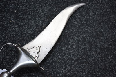Lot 72 - A LATE 18TH OR EARLY 19TH CENTURY INDIAN CHILANUM OR DAGGER