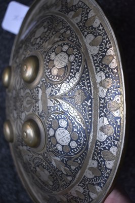 Lot 84 - A LATE 19TH CENTURY INDIAN BENARES PRESENTATION SHIELD