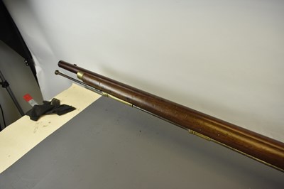 Lot 175 - A CRISP .750 CALIBRE PERCUSSION LIVERY MUSKET BY KAVANAGH OF DUBLIN