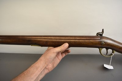 Lot 175 - A CRISP .750 CALIBRE PERCUSSION LIVERY MUSKET BY KAVANAGH OF DUBLIN