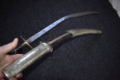 Lot 130 - A 19TH CENTURY OTTOMAN SHAMSHIR OR KILIJ