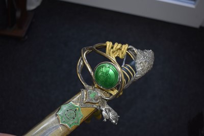 Lot 89 - AN INTERESTING 20TH CENTURY MIDDLE EASTERN SILVER HILTED PRESENTATION SABRE