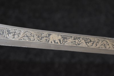 Lot 93 - A 19TH CENTURY BURMESE DHA