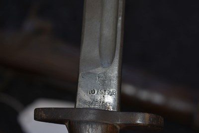 Lot 105 - A 19TH CENTURY EASTERN PERCUSSION CARBINE