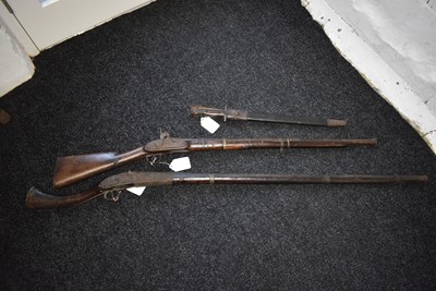 Lot 105 - A 19TH CENTURY EASTERN PERCUSSION CARBINE