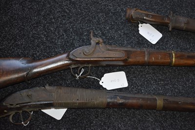 Lot 105 - A 19TH CENTURY EASTERN PERCUSSION CARBINE