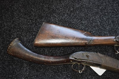 Lot 105 - A 19TH CENTURY EASTERN PERCUSSION CARBINE