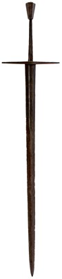 Lot 616 - AN EARLY 15TH CENTURY TWO-HANDED SWORD OF OAKESHOTT TYPE XVII