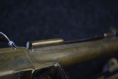 Lot 378 - A SCARCE PAIR OF 18TH CENTURY FLINTLOCK WATERS PATENT BLUNDERBUSS PISTOLS