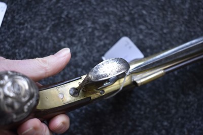 Lot 378 - A SCARCE PAIR OF 18TH CENTURY FLINTLOCK WATERS PATENT BLUNDERBUSS PISTOLS