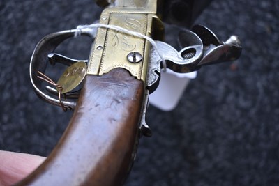 Lot 378 - A SCARCE PAIR OF 18TH CENTURY FLINTLOCK WATERS PATENT BLUNDERBUSS PISTOLS