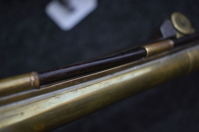 Lot 378 - A SCARCE PAIR OF 18TH CENTURY FLINTLOCK WATERS PATENT BLUNDERBUSS PISTOLS