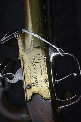 Lot 378 - A SCARCE PAIR OF 18TH CENTURY FLINTLOCK WATERS PATENT BLUNDERBUSS PISTOLS