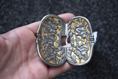 Lot 650 - A LATE 17TH OR EARLY 18TH CENTURY AUSTRIAN SMALL-SWORD GUARD