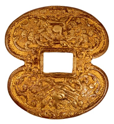 Lot 654 - AN 18TH CENTURY CONTINENTAL SMALL-SWORD GUARD